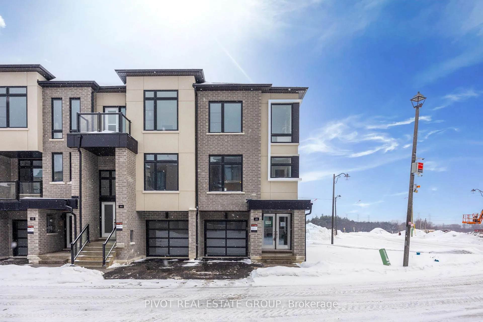 Front of 46 Observatory Way