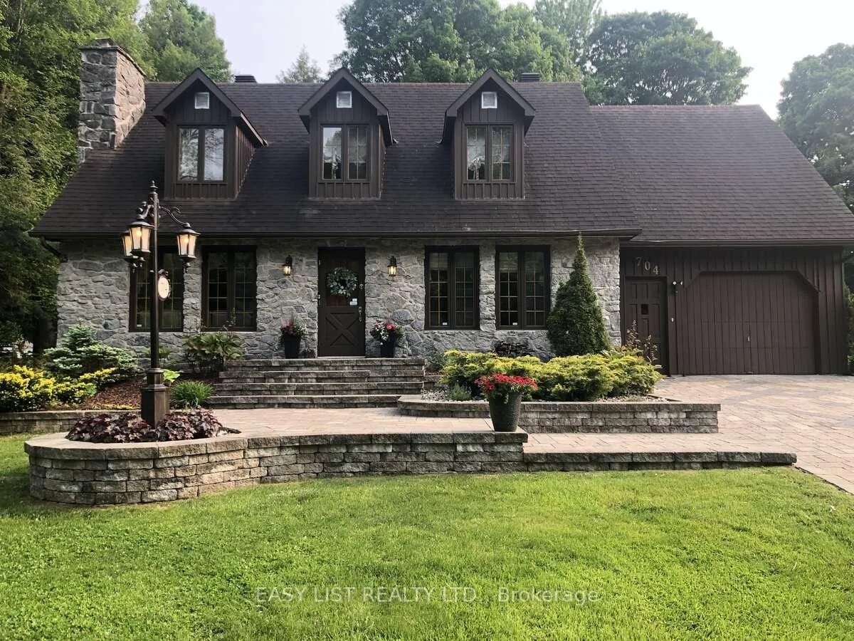 Photo 1 of 704 Pattee Road, Champlain, Champlain Twp — HOMEH