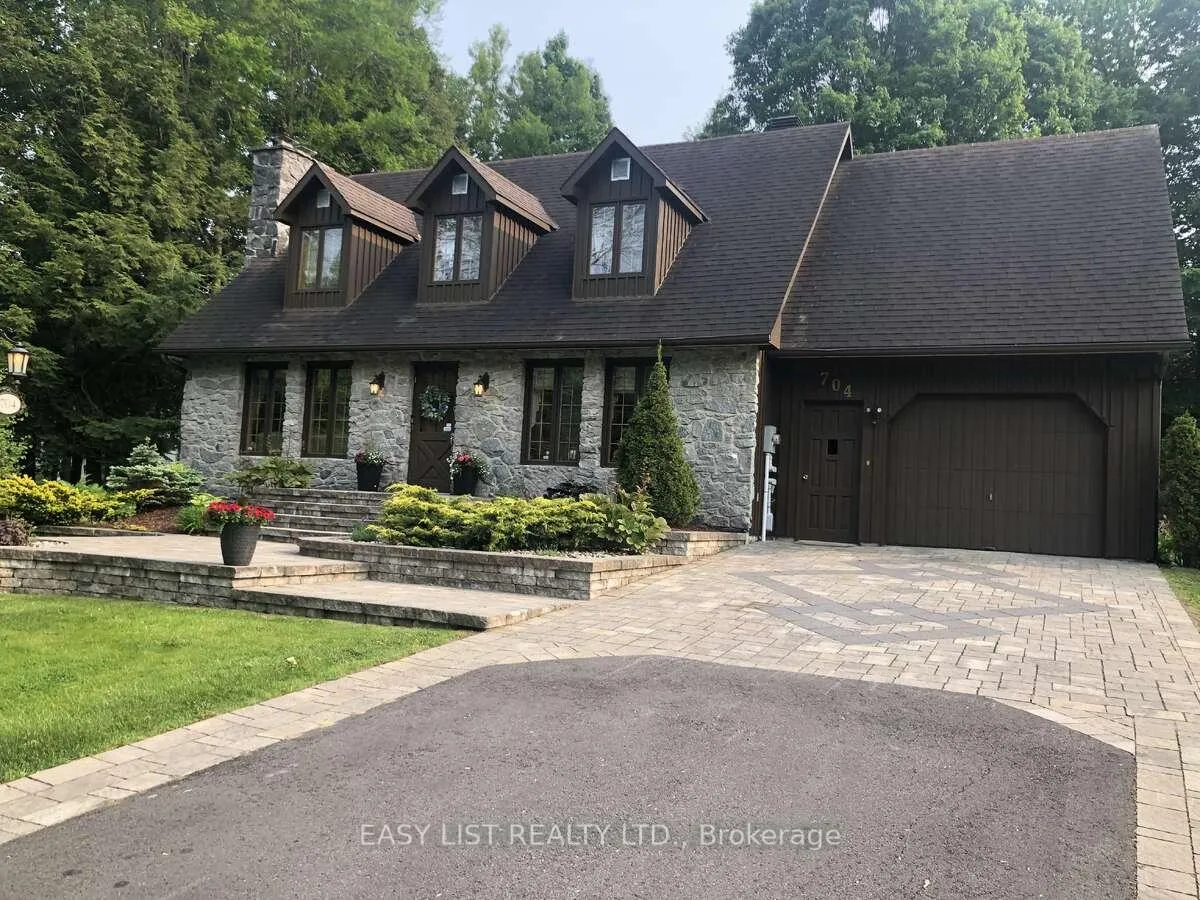 Photo 3 of 704 Pattee Road, Champlain, Champlain Twp — HOMEH