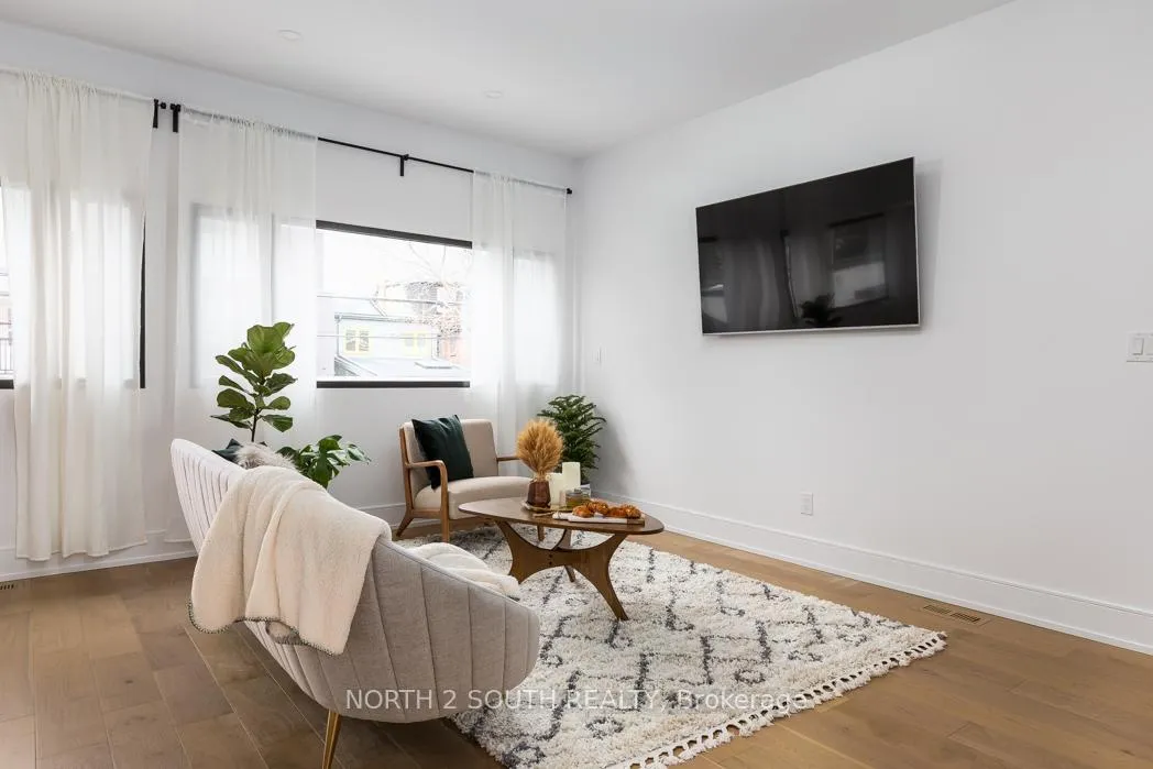 Photo 1 of Unit B, 918 Manning Avenue, Toronto, The Annex — HOMEH