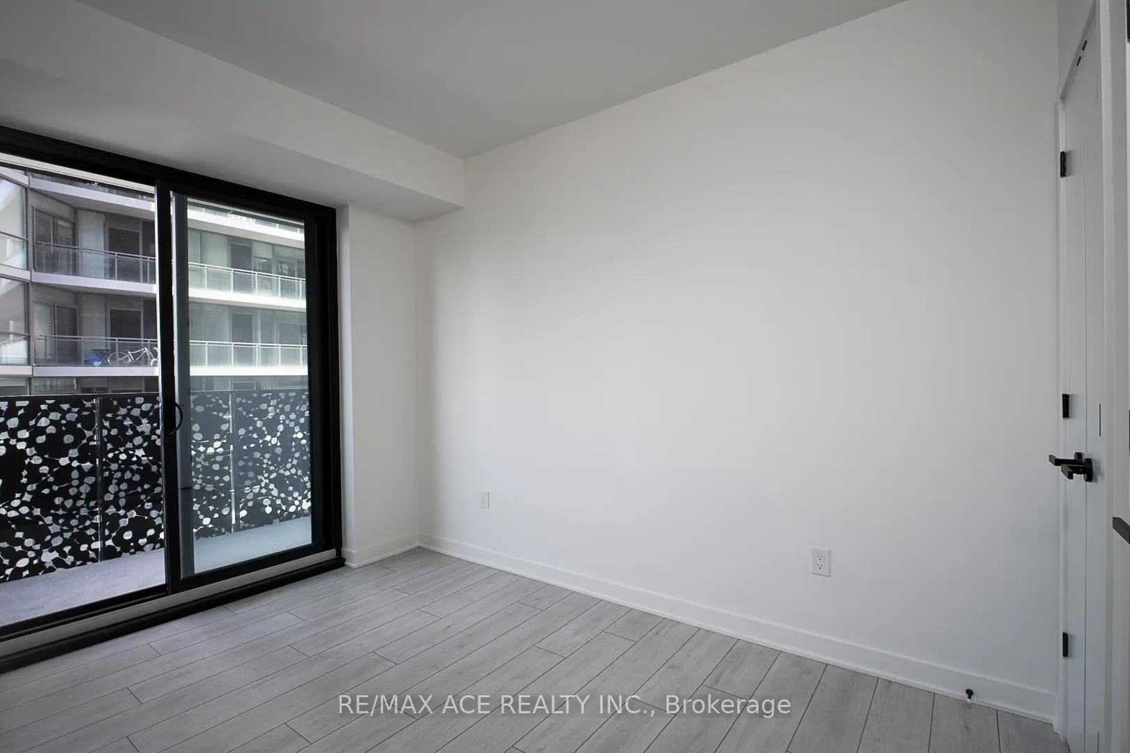 Photo 7 of Unit 2606, 55 Charles Street E, Toronto, Church-Yonge Corridor — HOMEH