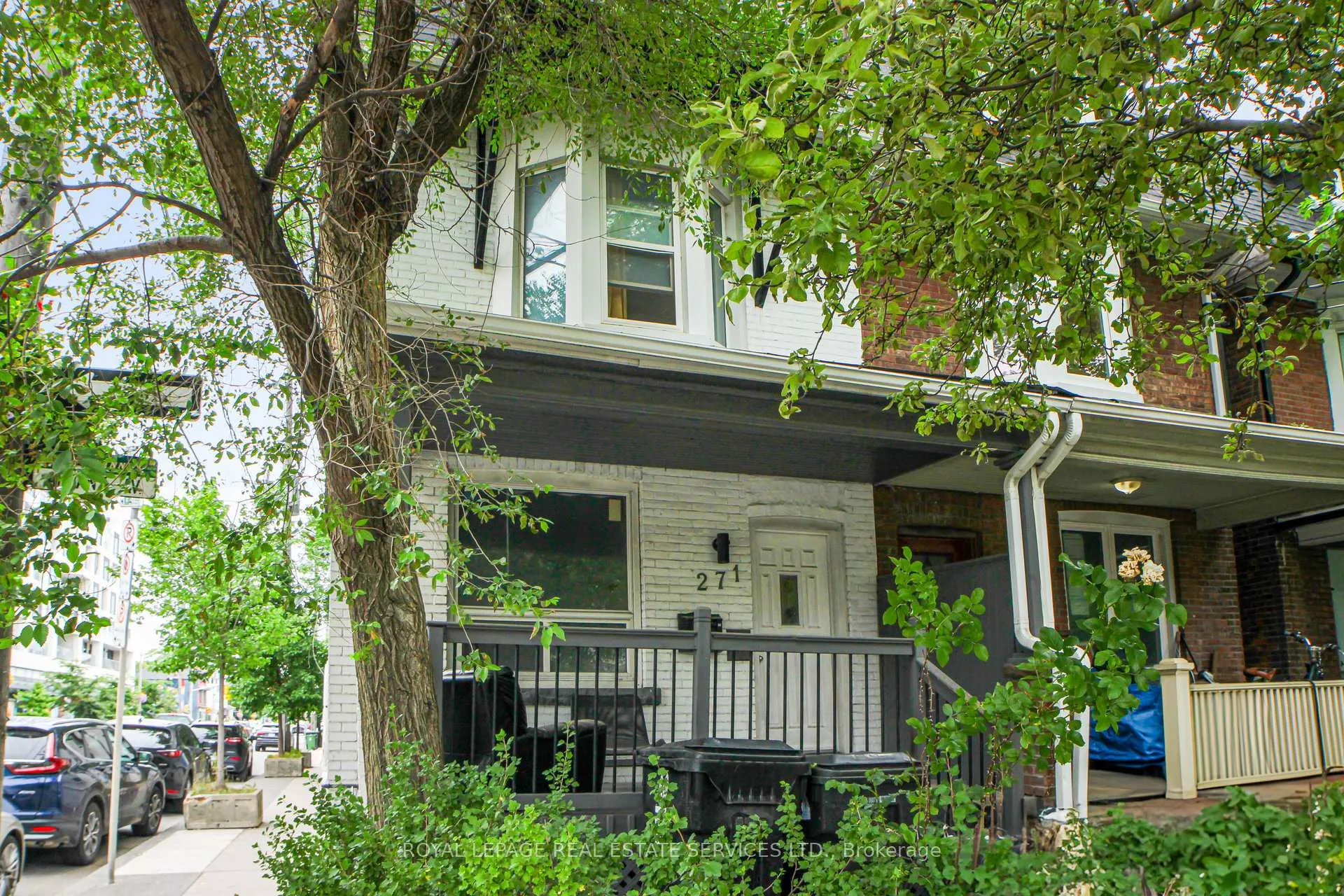Front of Unit 2, 271 Albany Avenue