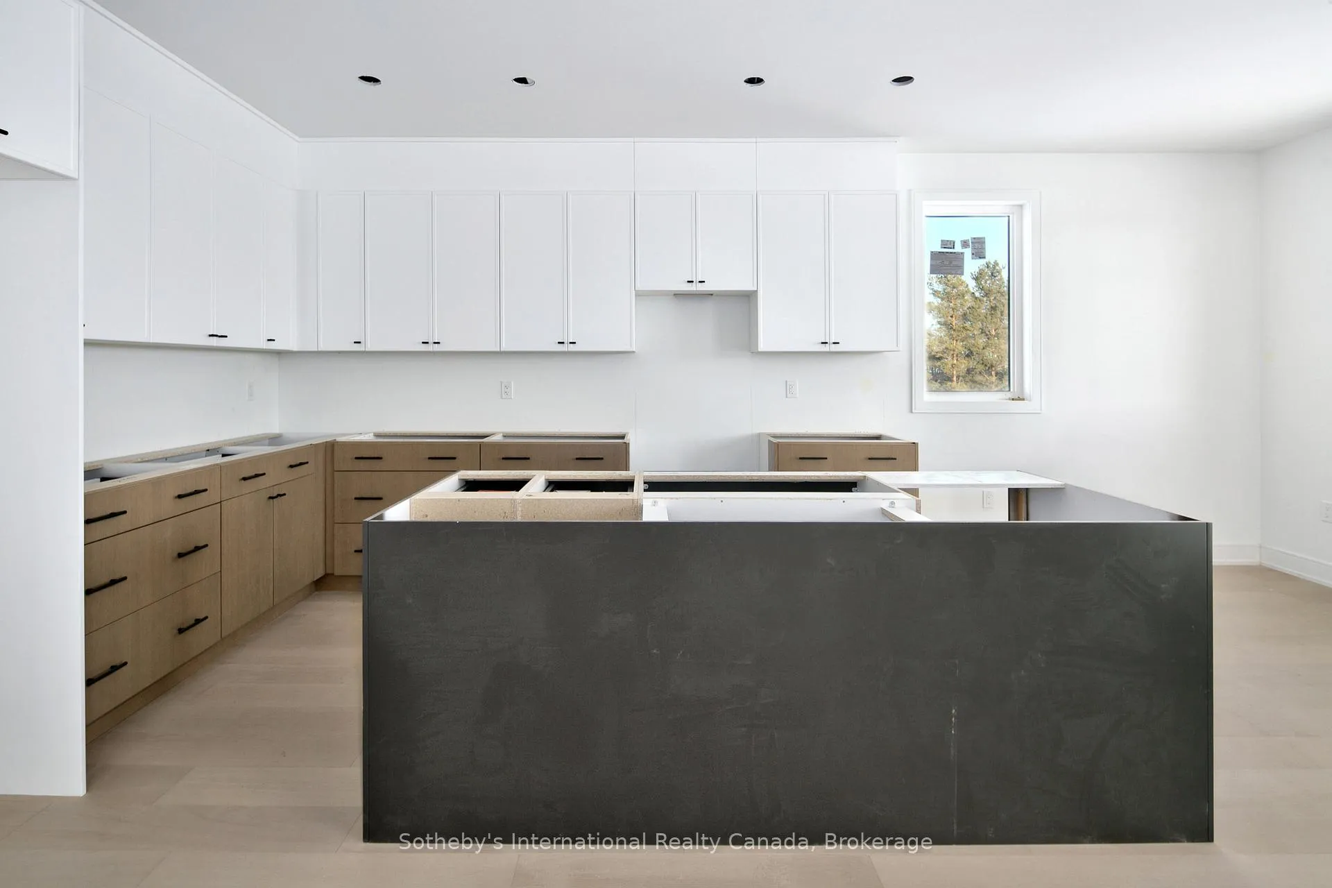 Photo 7 of 152 Equality Drive, Meaford — HOMEH
