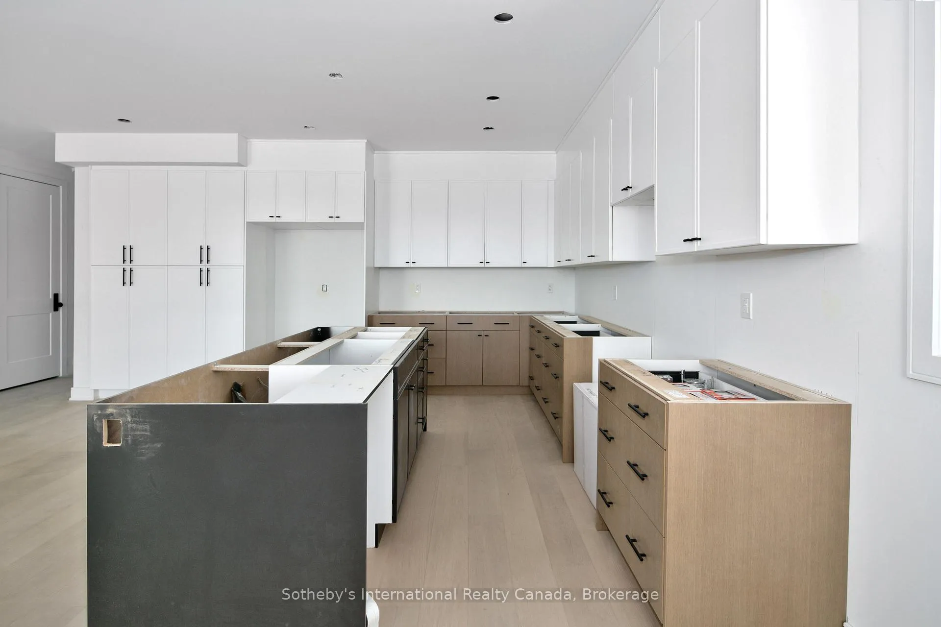 Photo 10 of 152 Equality Drive, Meaford — HOMEH