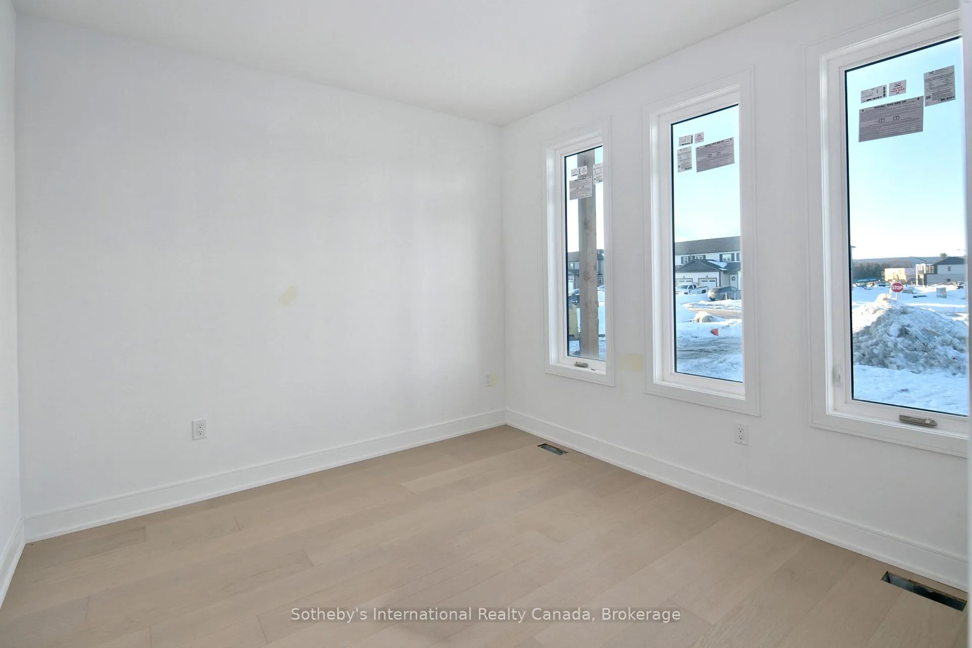 Photo 13 of 152 Equality Drive, Meaford — HOMEH