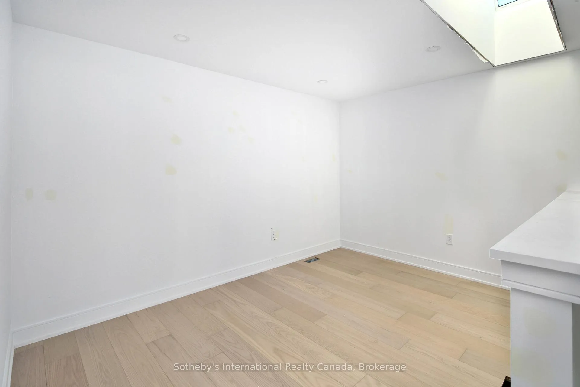 Photo 14 of 152 Equality Drive, Meaford — HOMEH
