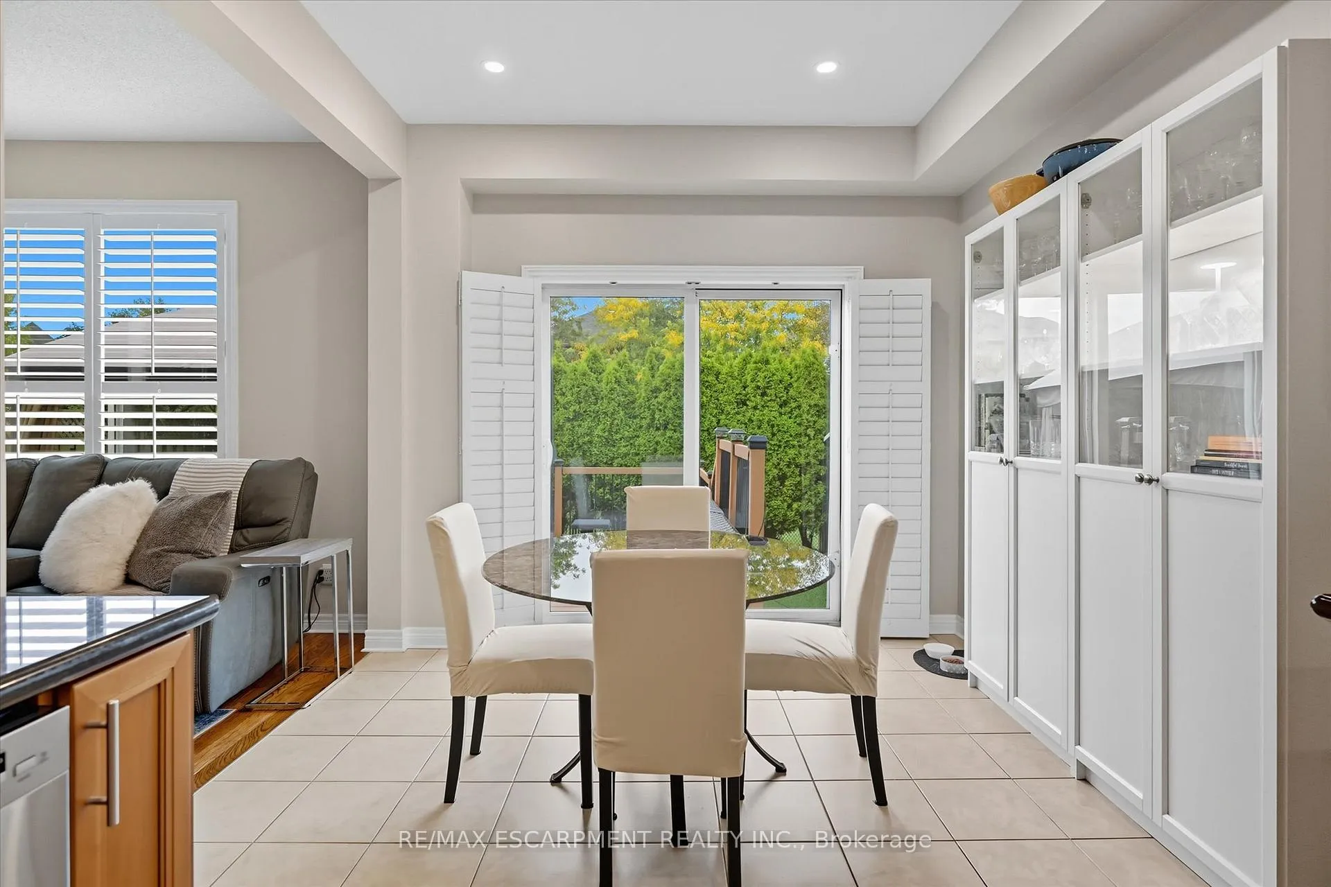 Photo 10 of 2265 Stokes Lane, Burlington, Orchard — HOMEH