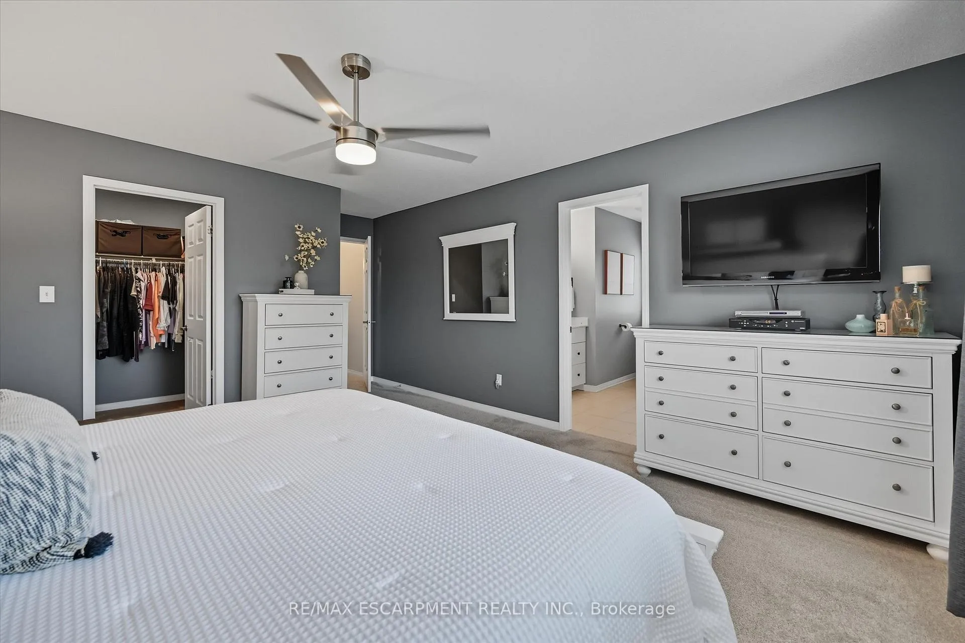 Photo 22 of 2265 Stokes Lane, Burlington, Orchard — HOMEH
