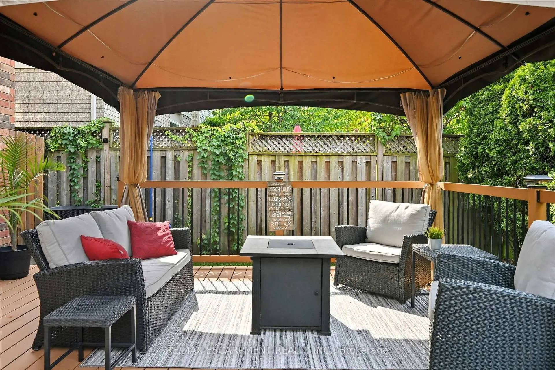 Photo 39 of 2265 Stokes Lane, Burlington, Orchard — HOMEH