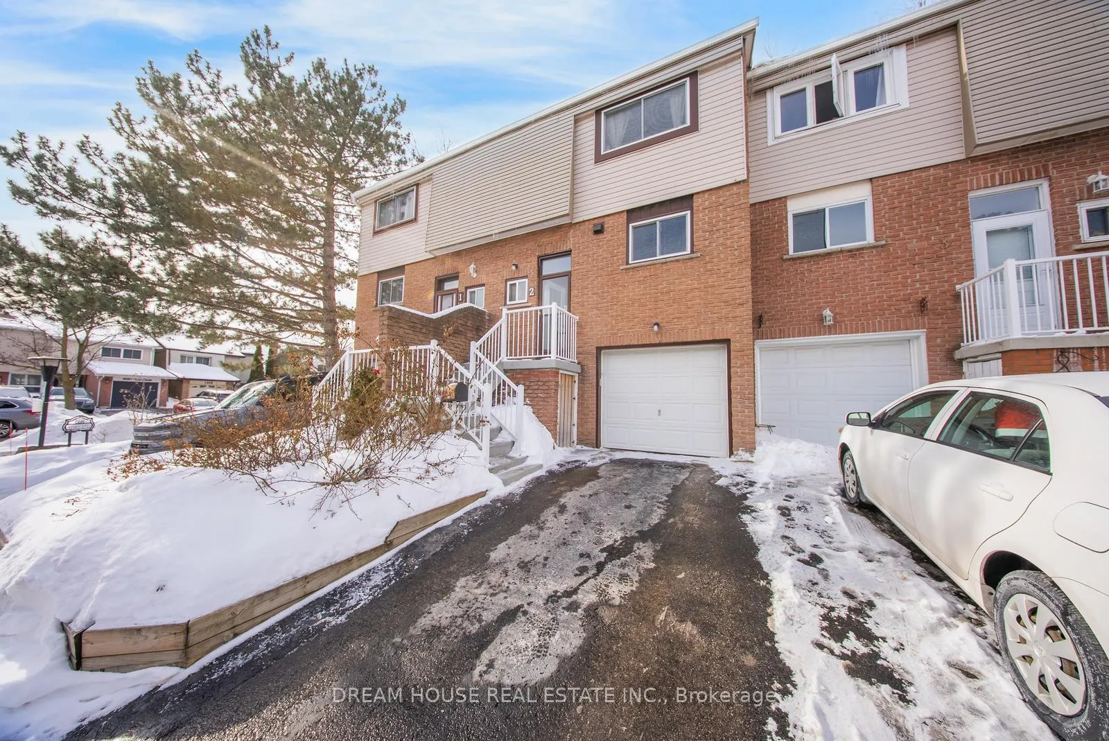 Photo 3 of Unit 2, 1655 Geta Circle, Pickering, Village East — HOMEH