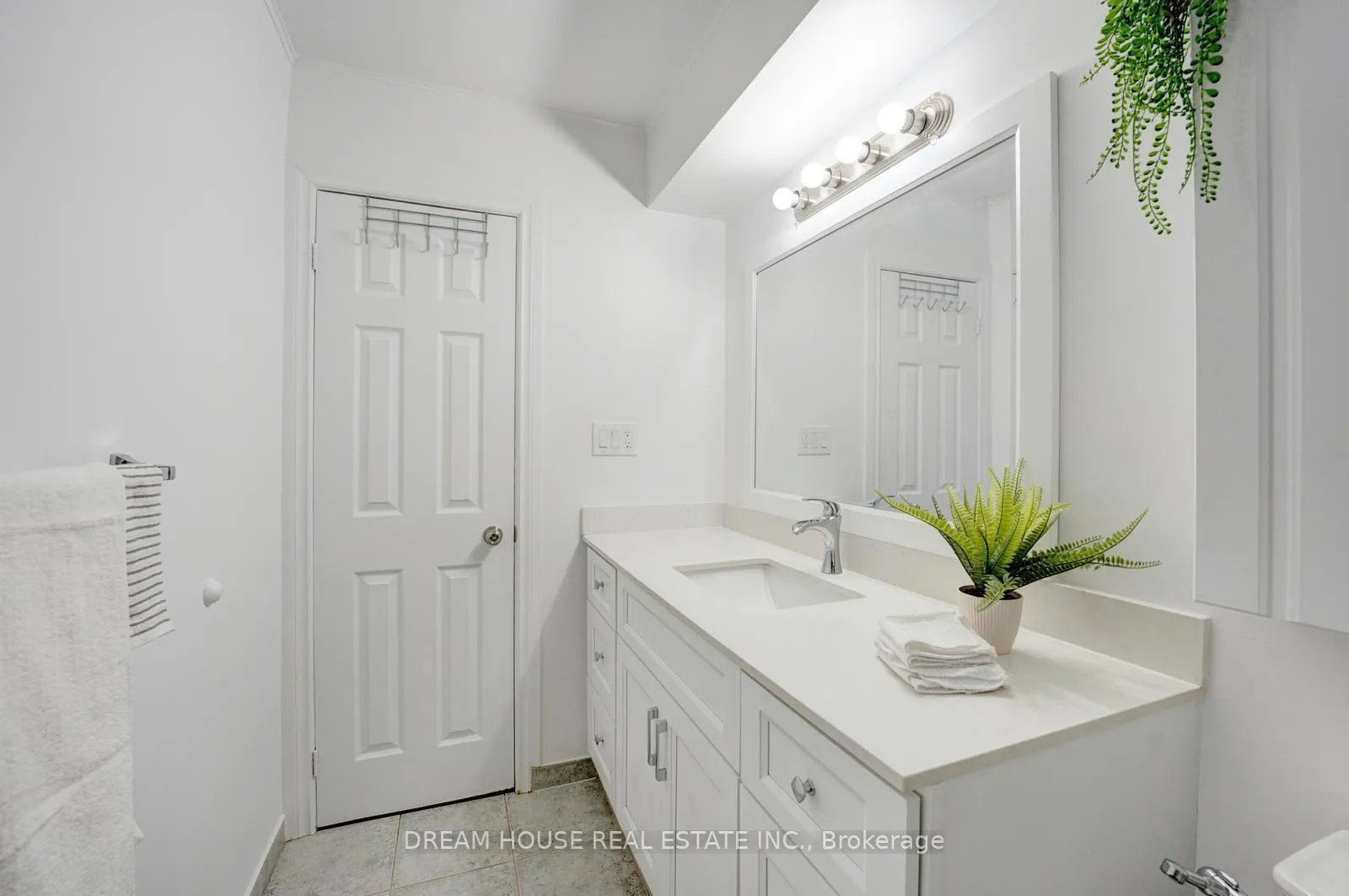 Photo 20 of Unit 2, 1655 Geta Circle, Pickering, Village East — HOMEH
