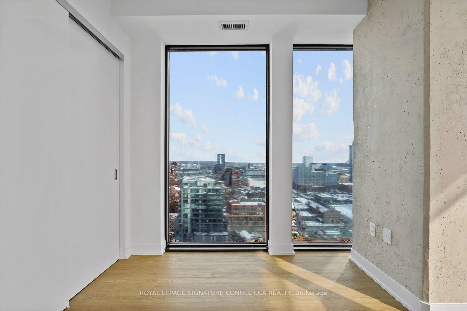 Photo 17 of Unit 1902, 284 King Street E, Toronto, Moss Park — HOMEH