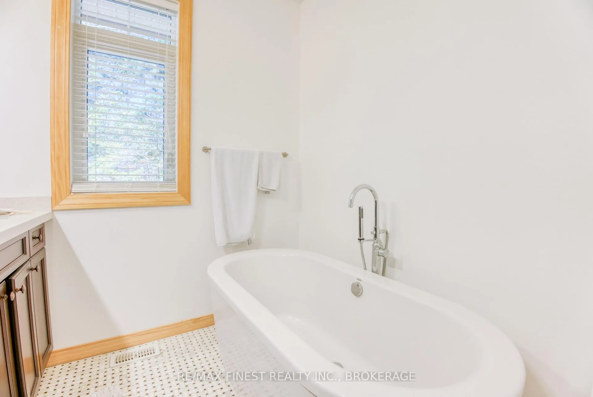 Photo 22 of 1102B Bebris Road, Central Frontenac, Frontenac Centre — HOMEH