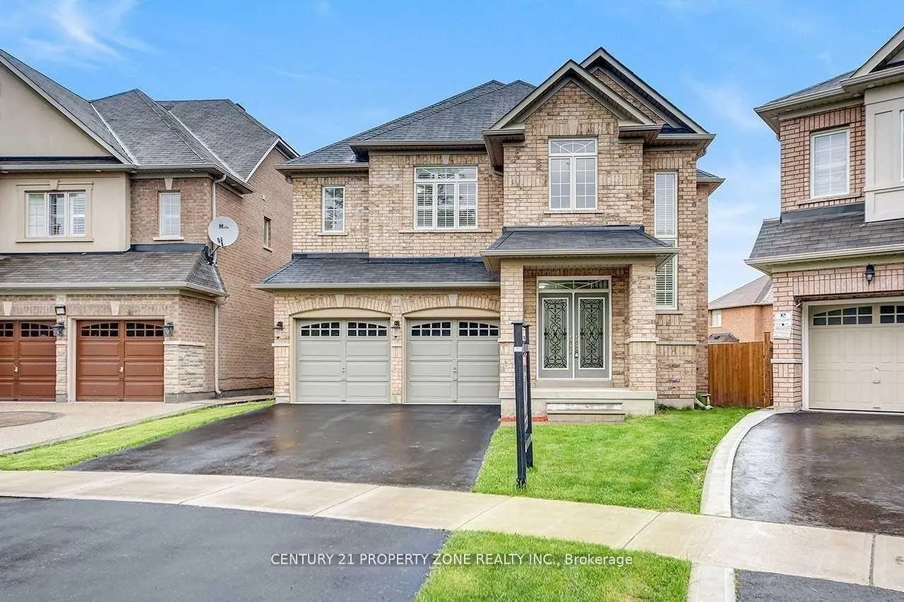 Photo 2 of 41 Timbercove Road, Brampton, Credit Valley — HOMEH