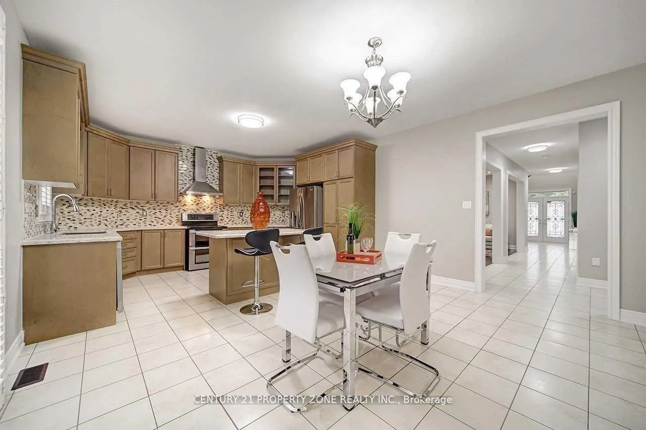 Photo 9 of 41 Timbercove Road, Brampton, Credit Valley — HOMEH
