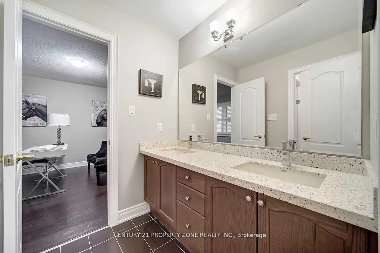 Photo 11 of 41 Timbercove Road, Brampton, Credit Valley — HOMEH