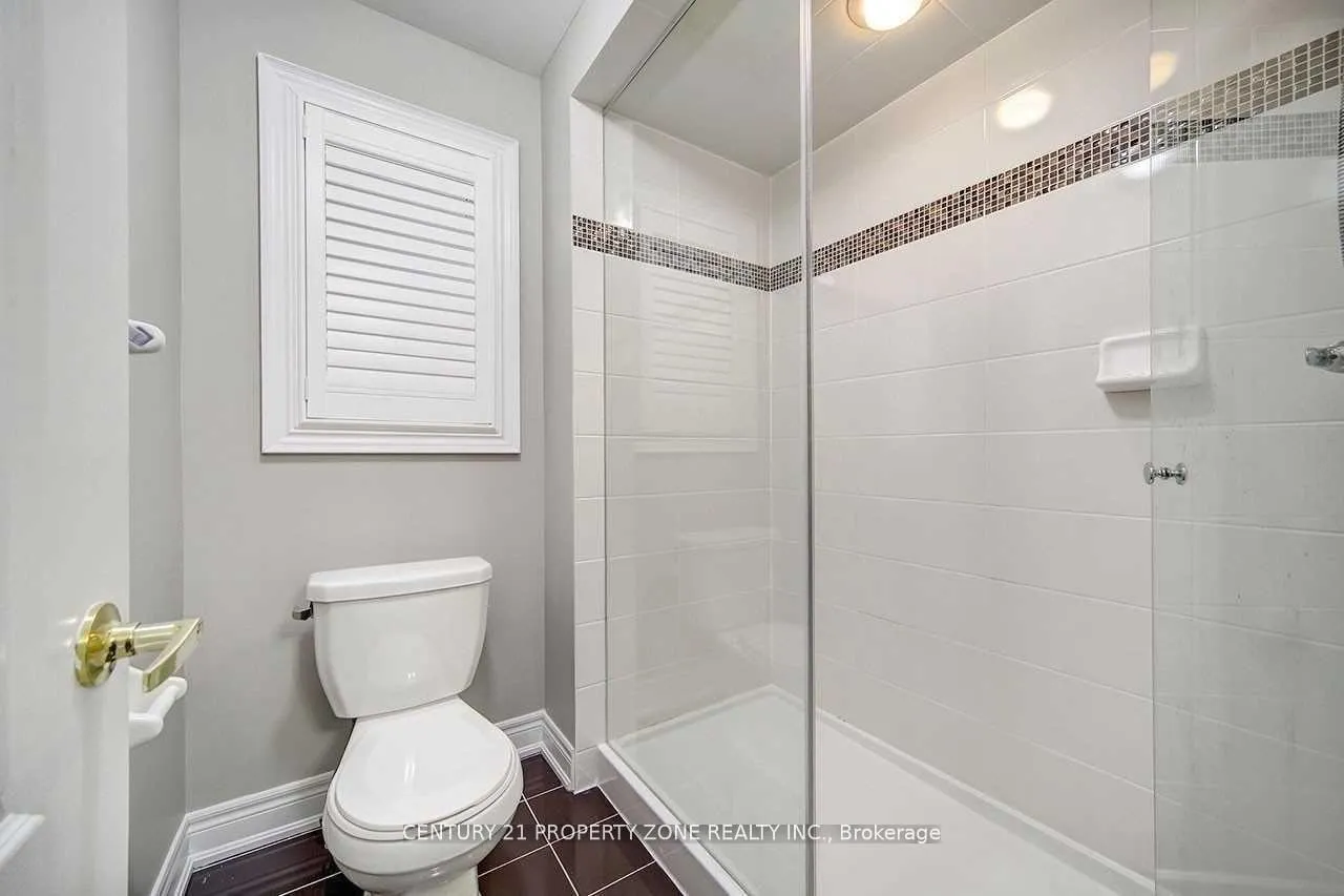 Photo 17 of 41 Timbercove Road, Brampton, Credit Valley — HOMEH