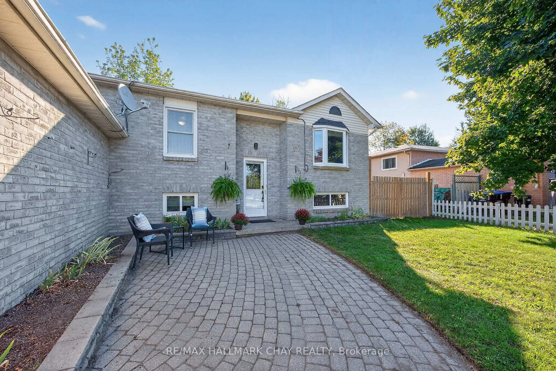 Photo 3 of 37 Mccarthy Crescent, Essa, Angus — HOMEH