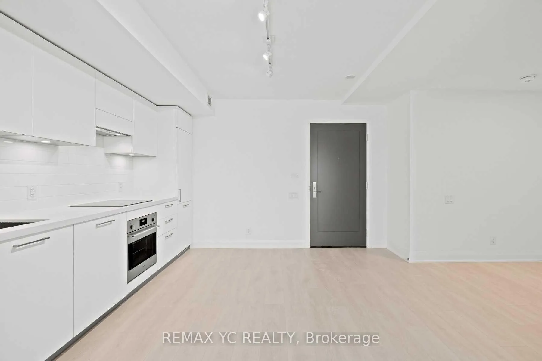 Photo 2 of Unit 615, 33 Frederick Todd Way, Toronto, Thorncliffe Park — HOMEH