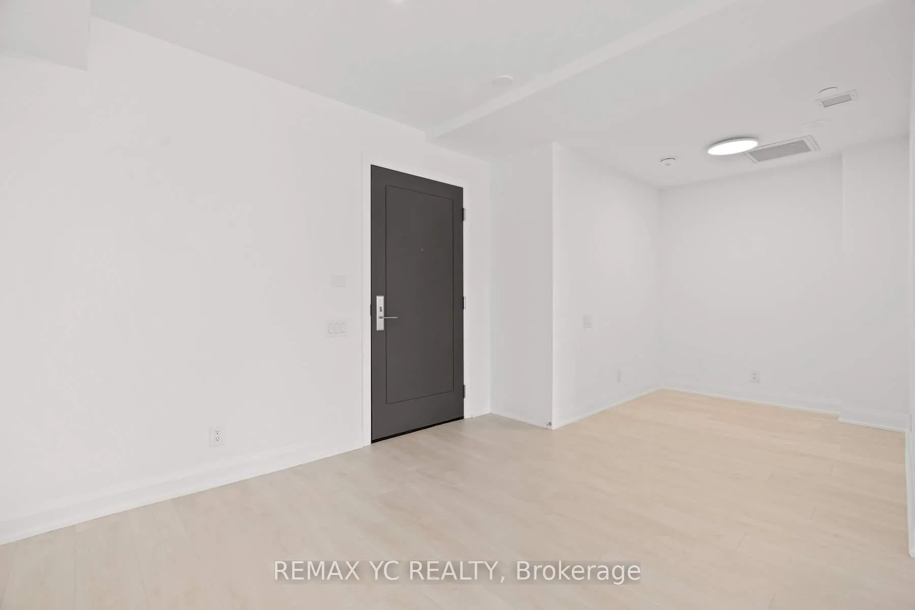 Photo 3 of Unit 615, 33 Frederick Todd Way, Toronto, Thorncliffe Park — HOMEH