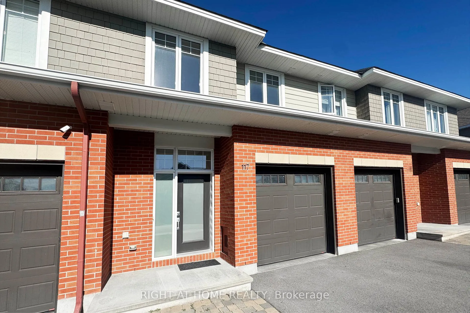 Photo 2 of 117 Escarpment Crescent, Ottawa, Kanata - Kanata Lakes/Heritage Hills — HOMEH