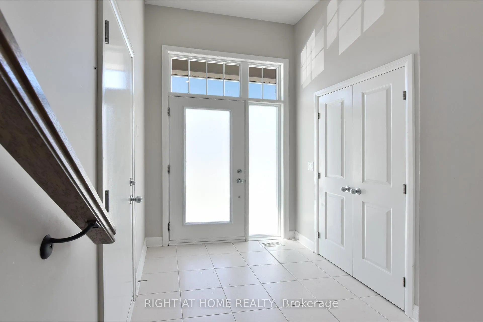 Photo 3 of 117 Escarpment Crescent, Ottawa, Kanata - Kanata Lakes/Heritage Hills — HOMEH