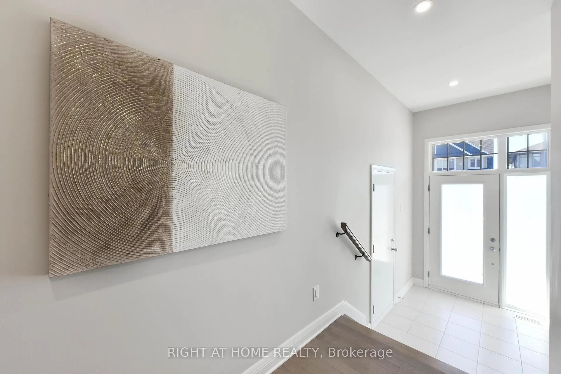 Photo 4 of 117 Escarpment Crescent, Ottawa, Kanata - Kanata Lakes/Heritage Hills — HOMEH