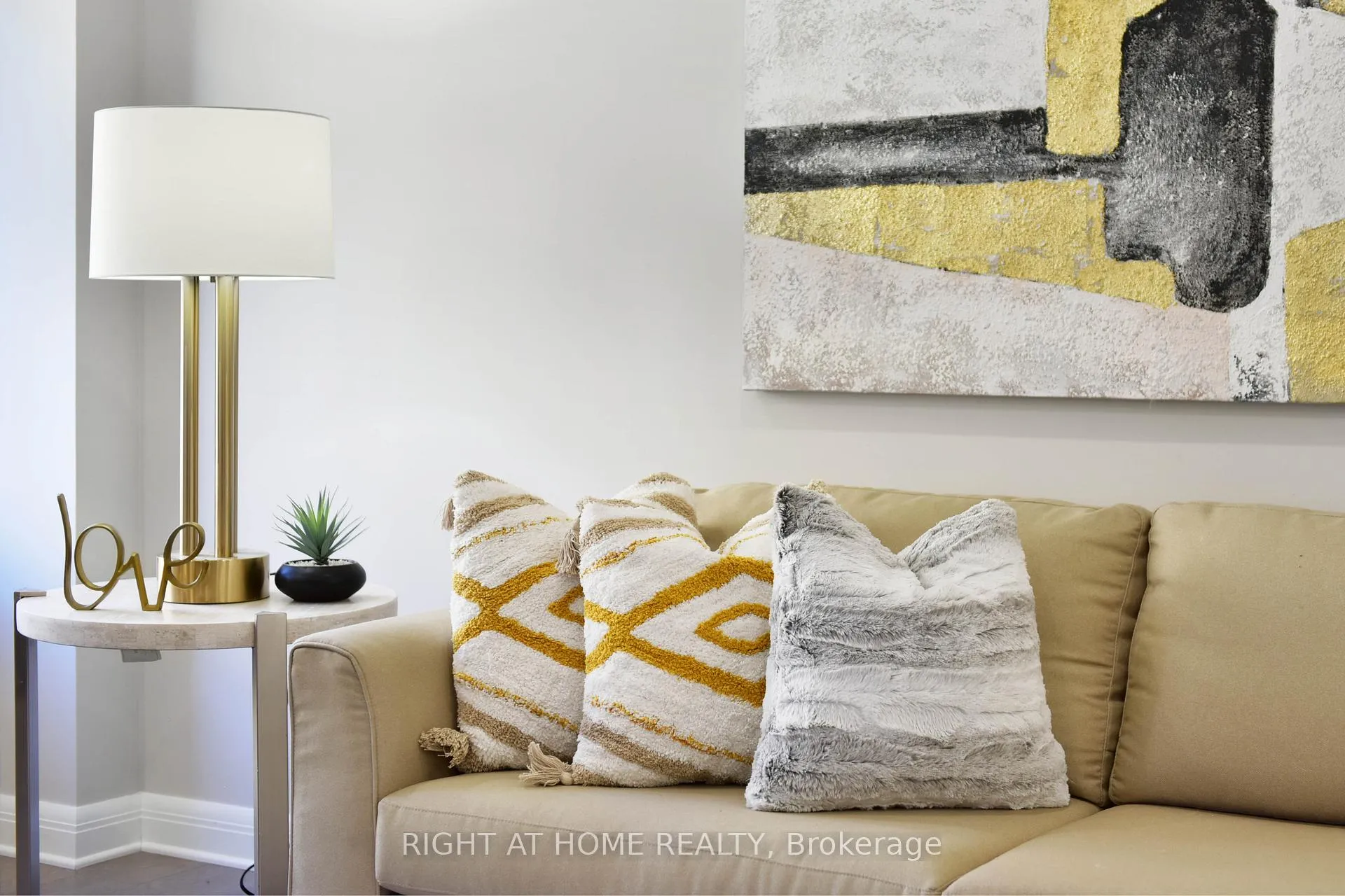 Photo 13 of 117 Escarpment Crescent, Ottawa, Kanata - Kanata Lakes/Heritage Hills — HOMEH