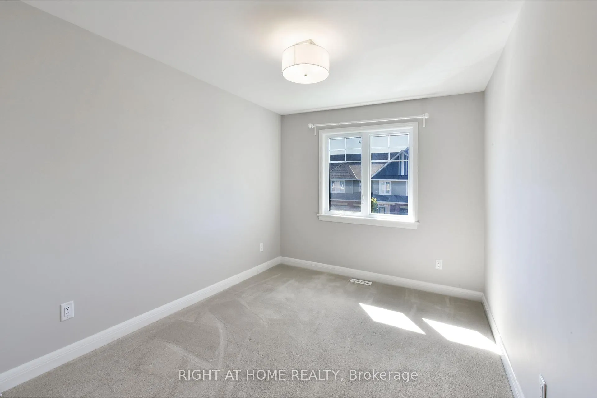 Photo 28 of 117 Escarpment Crescent, Ottawa, Kanata - Kanata Lakes/Heritage Hills — HOMEH