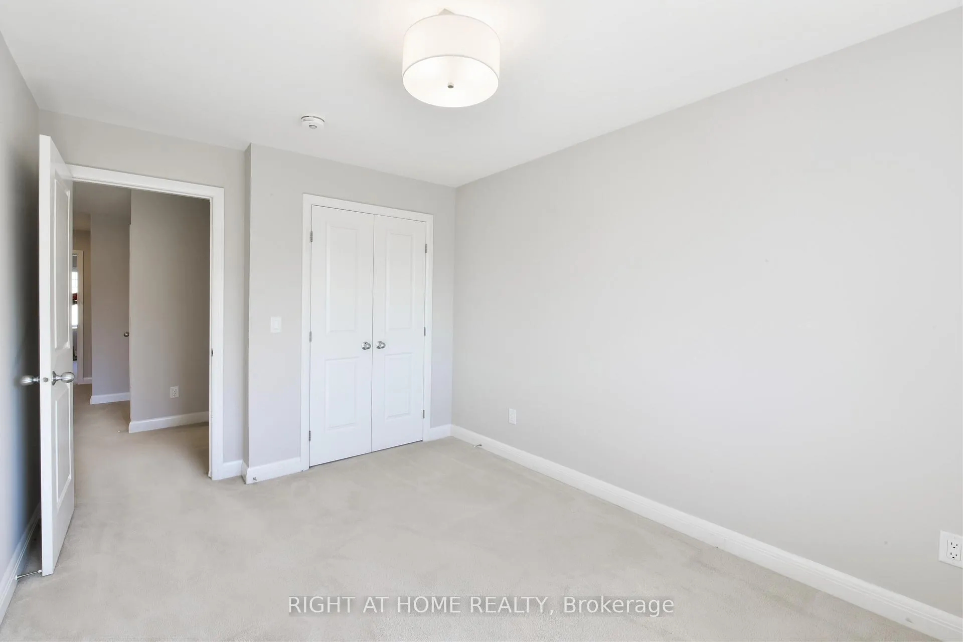Photo 29 of 117 Escarpment Crescent, Ottawa, Kanata - Kanata Lakes/Heritage Hills — HOMEH