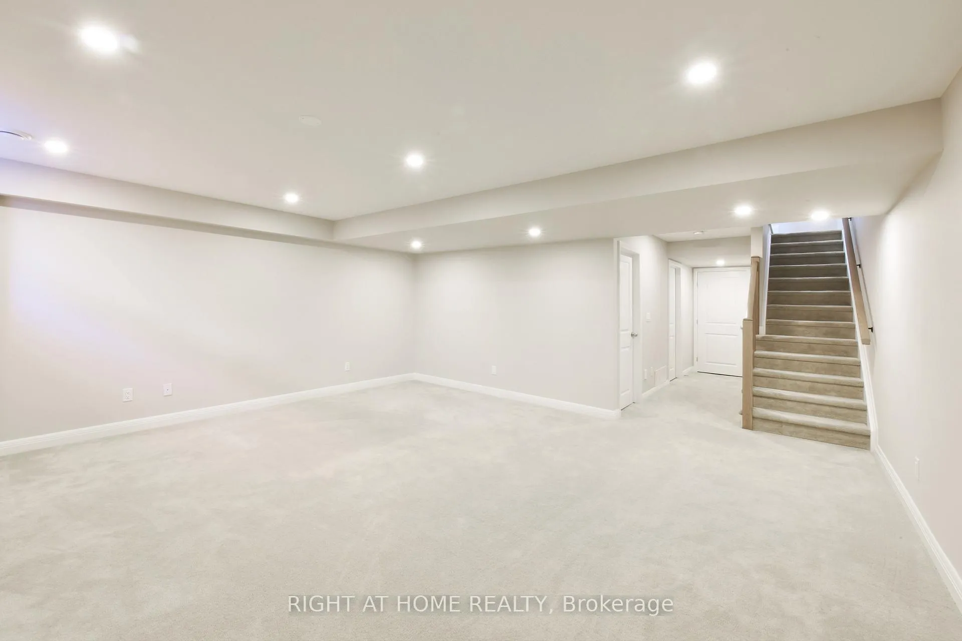 Photo 34 of 117 Escarpment Crescent, Ottawa, Kanata - Kanata Lakes/Heritage Hills — HOMEH
