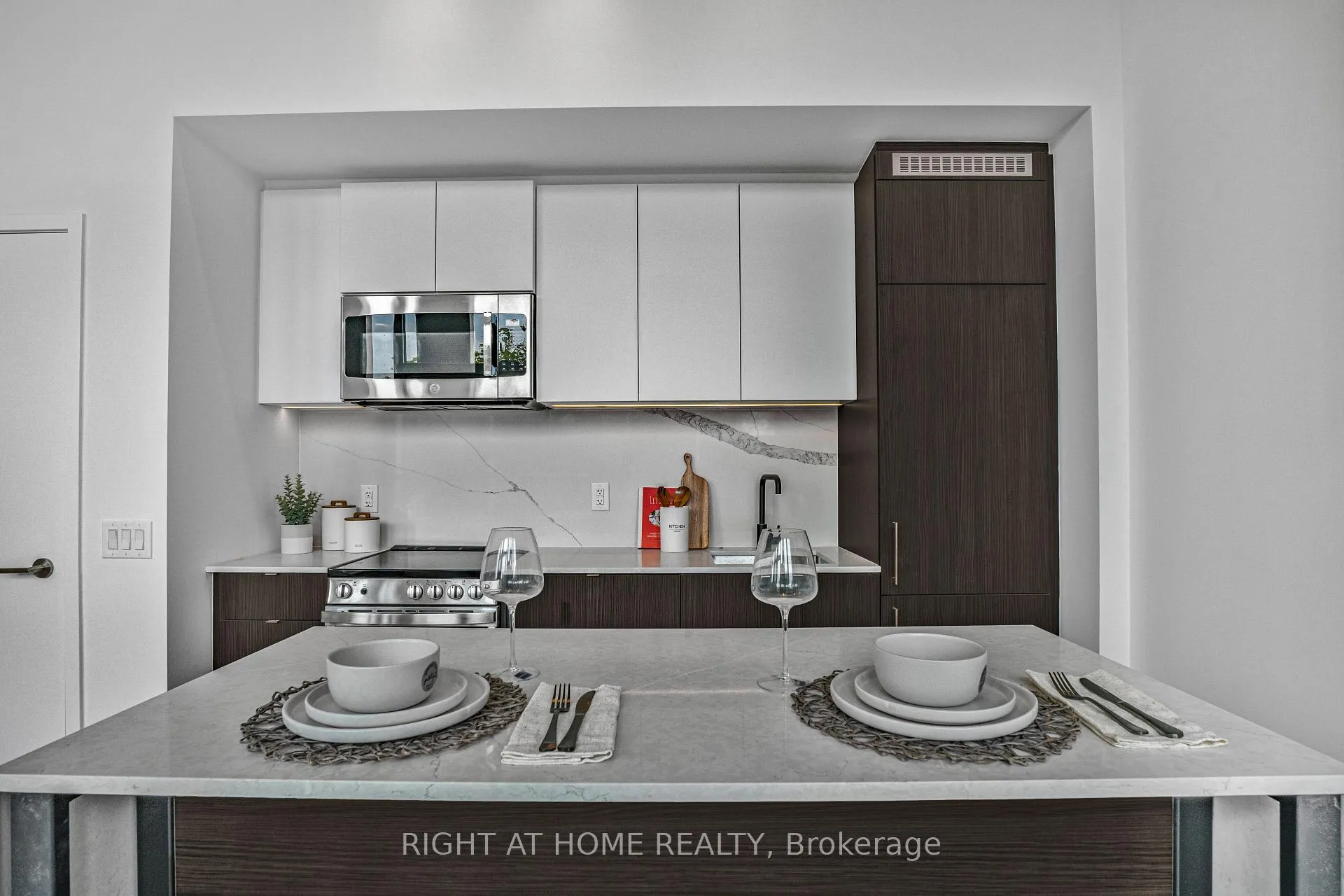 Photo 20 of Unit 209, 500 Dupont Street, Toronto, The Annex — HOMEH