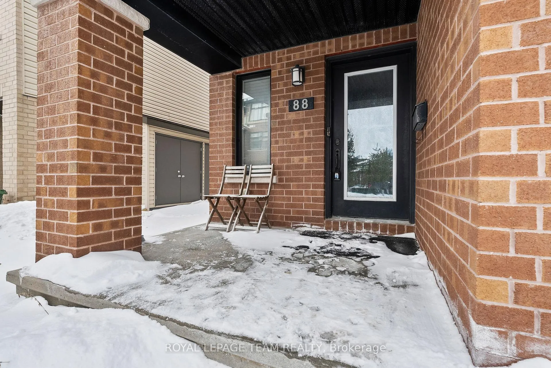 Photo 2 of 88 Stockholm Private, Ottawa, Riverside South/Gloucester Glen — HOMEH