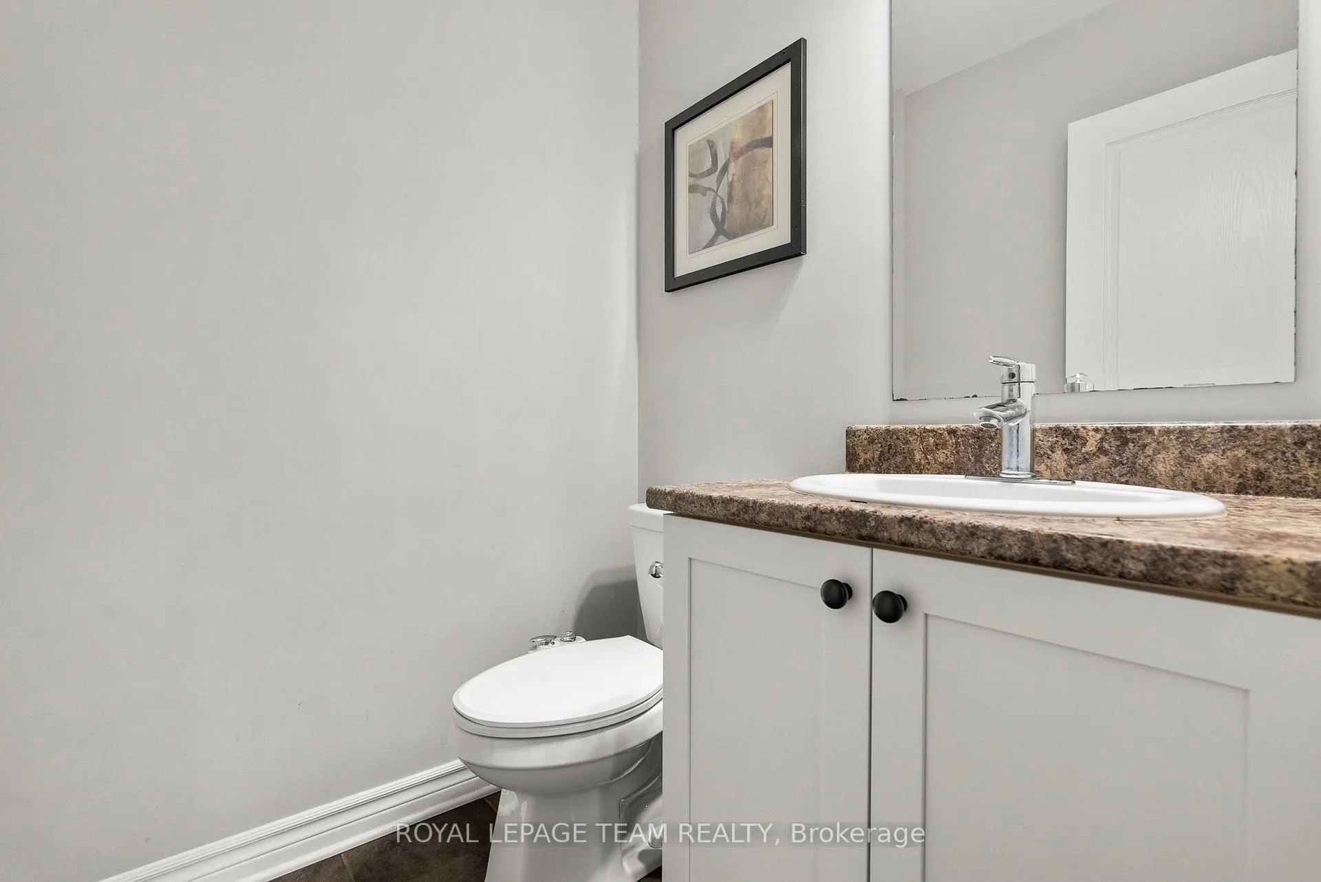Photo 12 of 88 Stockholm Private, Ottawa, Riverside South/Gloucester Glen — HOMEH