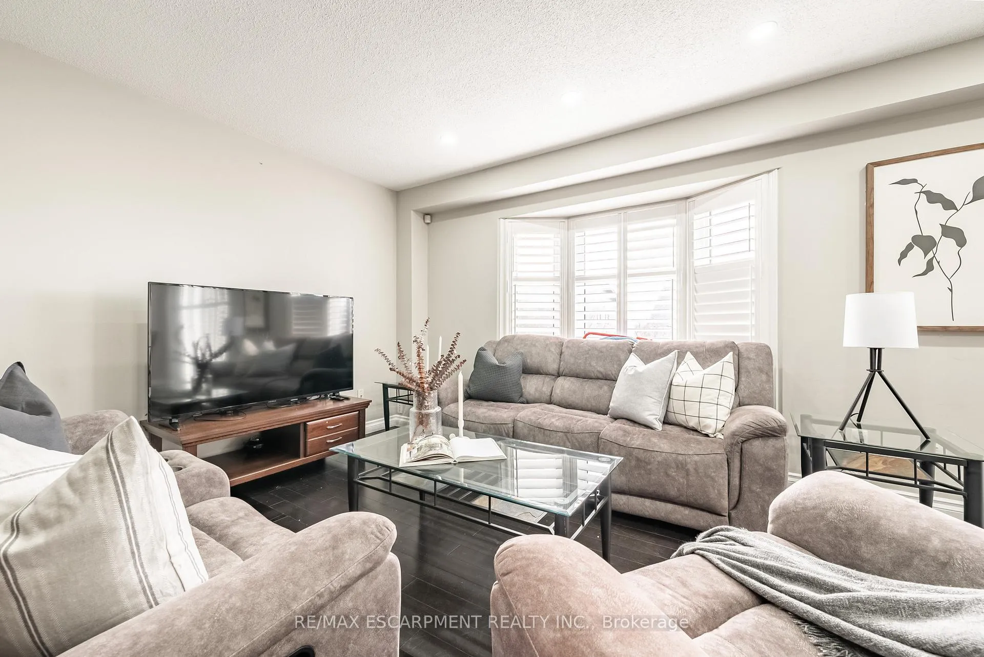 Photo 11 of 680 Rexford Drive, Hamilton, Randall — HOMEH