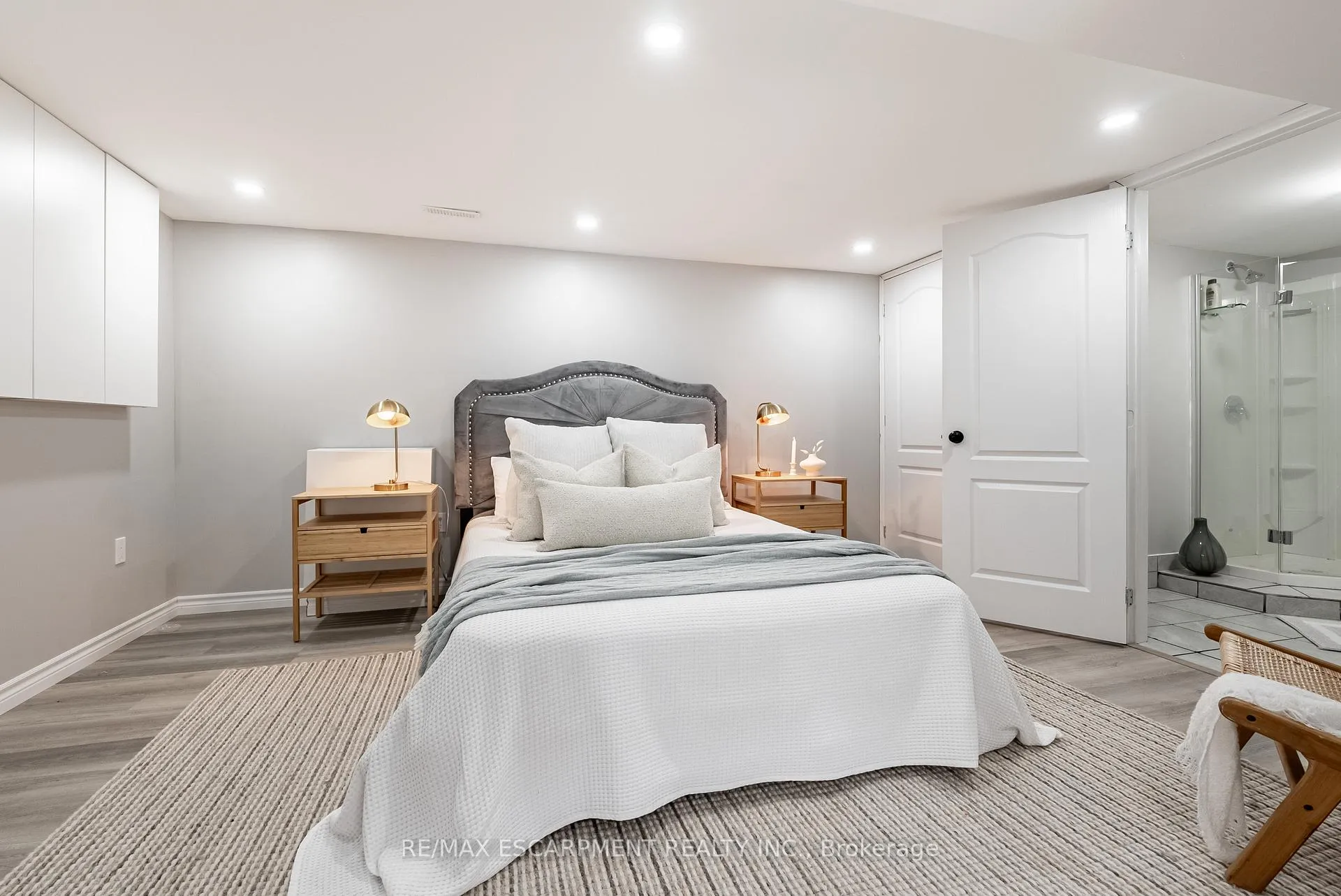 Photo 34 of 680 Rexford Drive, Hamilton, Randall — HOMEH