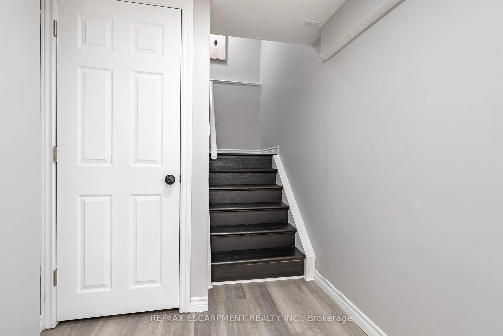 Photo 37 of 680 Rexford Drive, Hamilton, Randall — HOMEH