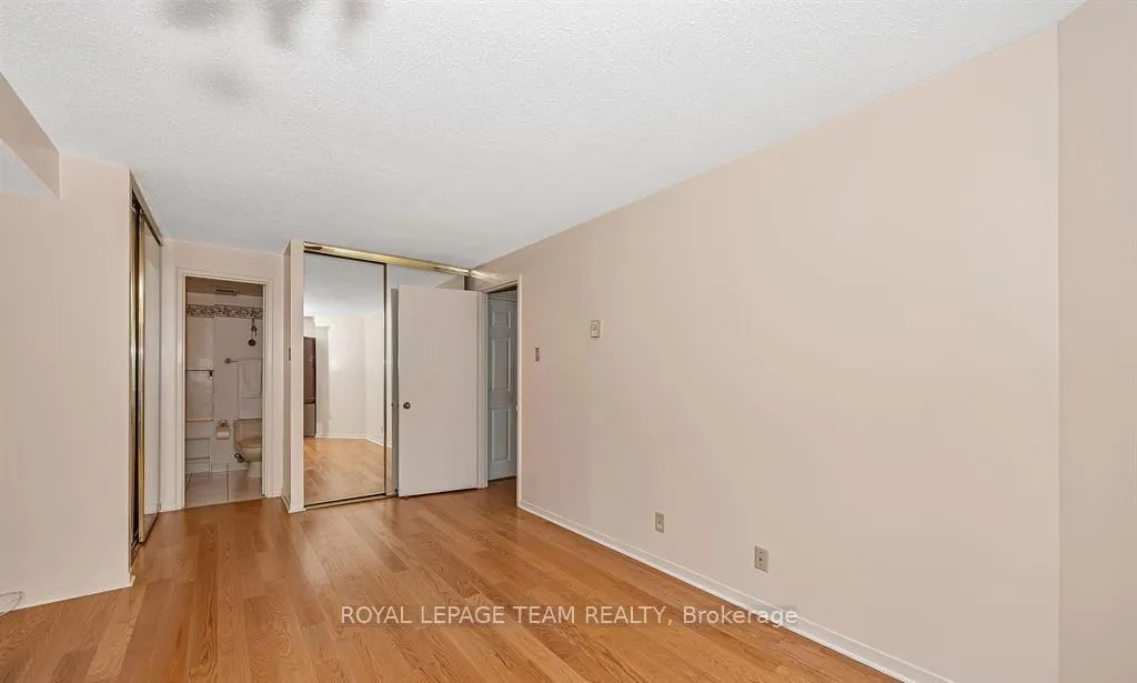 Photo 17 of Unit 712, 80 Sandcastle Drive, Ottawa, Leslie Park — HOMEH