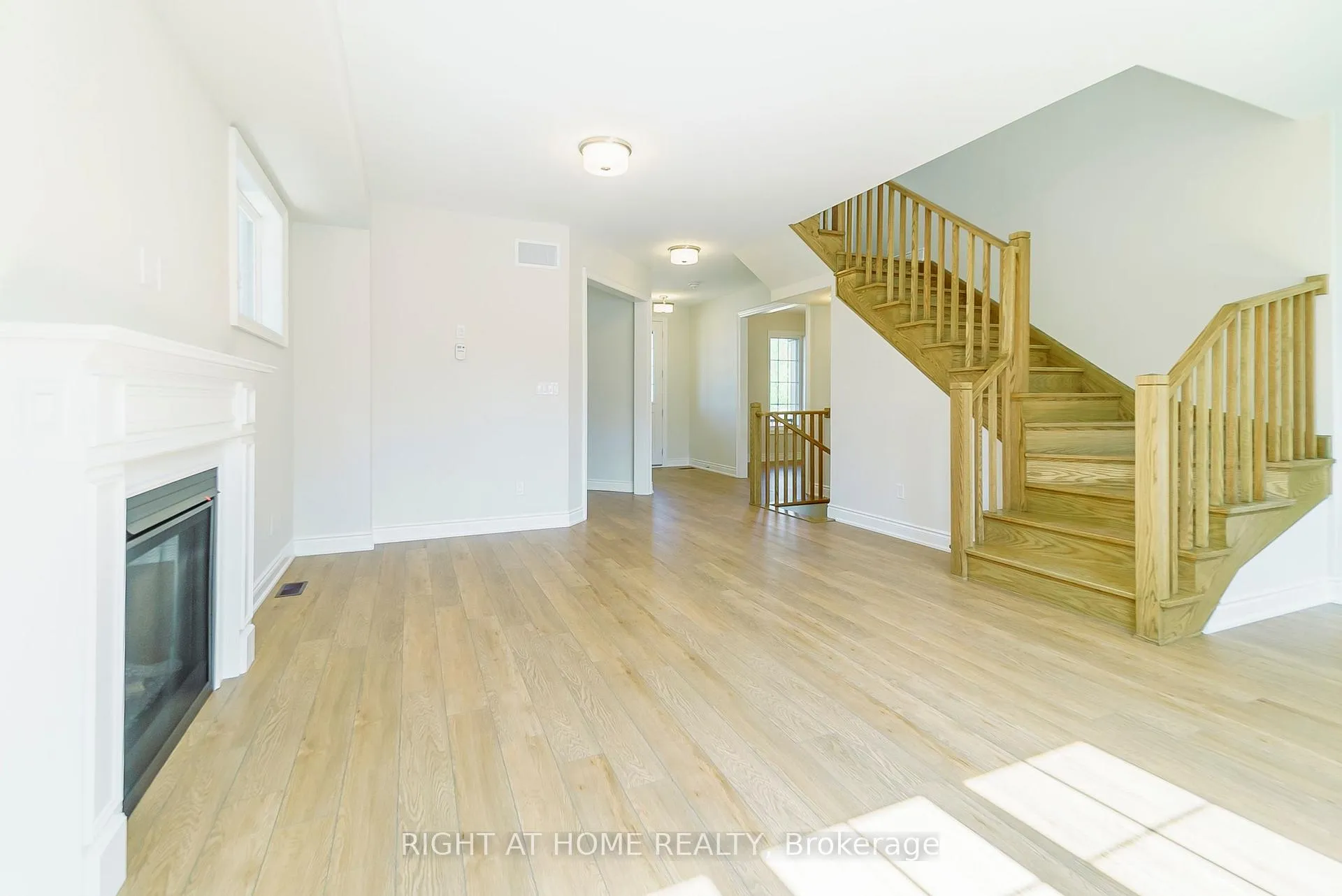 Photo 4 of 602 Wedlock Lane, Peterborough, Northcrest Ward 5 — HOMEH