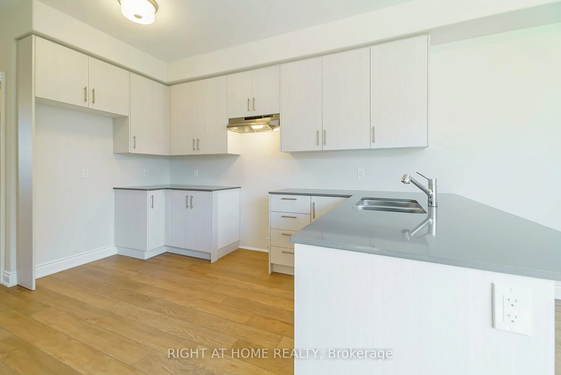 Photo 7 of 602 Wedlock Lane, Peterborough, Northcrest Ward 5 — HOMEH