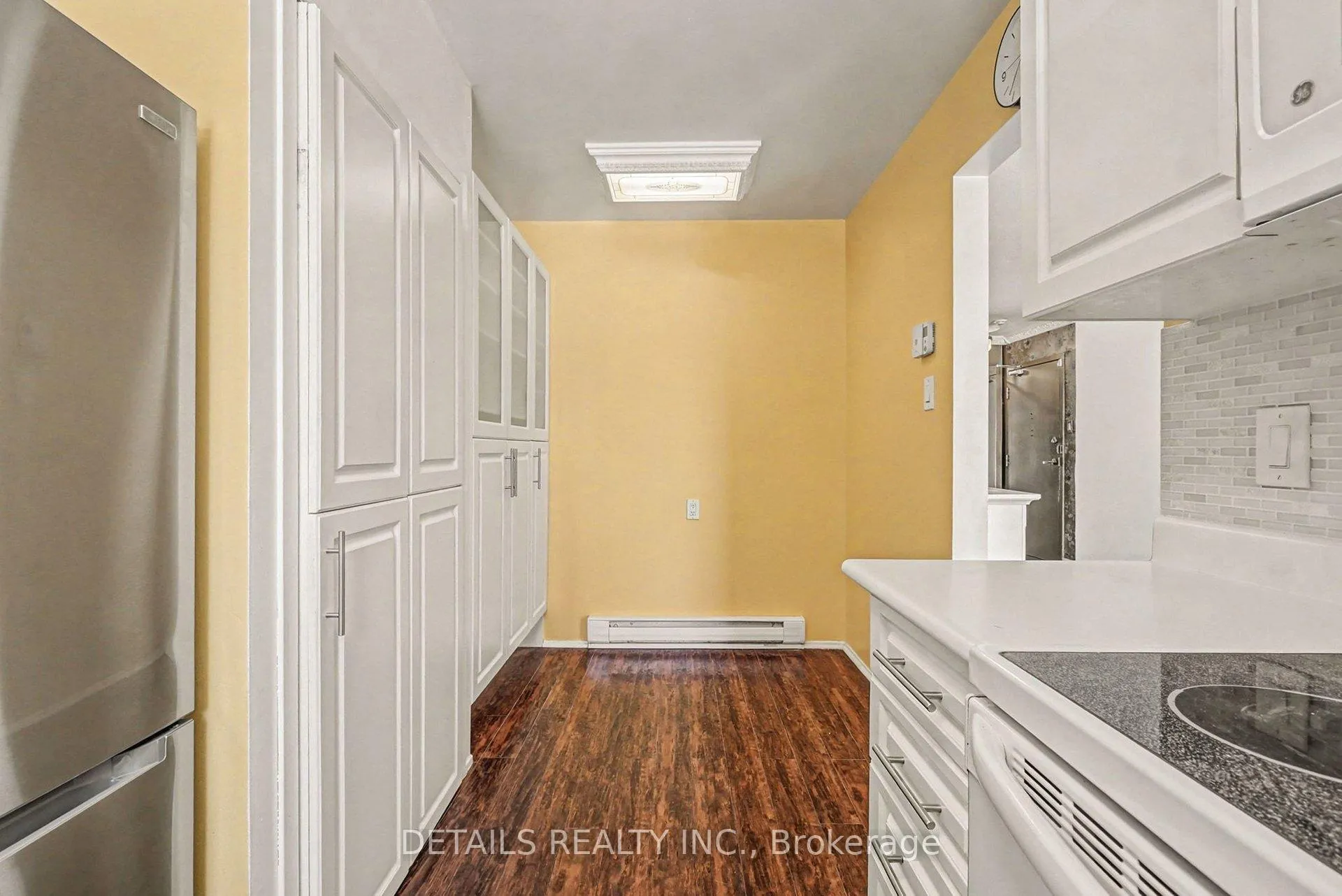 Photo 5 of Unit 103, 260 Brittany Drive, Ottawa, Viscount Alexander Park — HOMEH