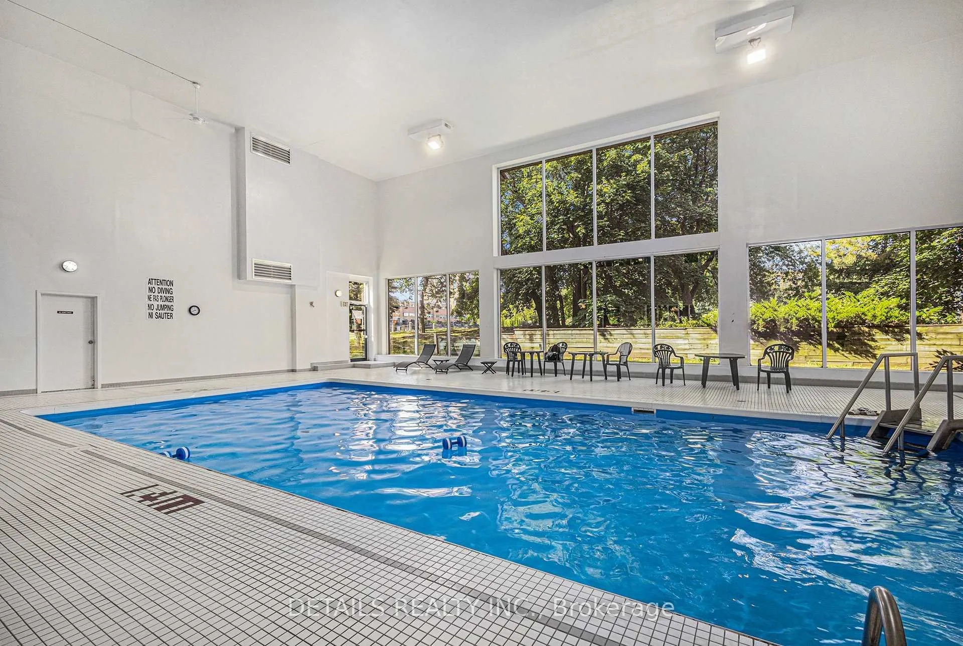 Photo 13 of Unit 103, 260 Brittany Drive, Ottawa, Viscount Alexander Park — HOMEH
