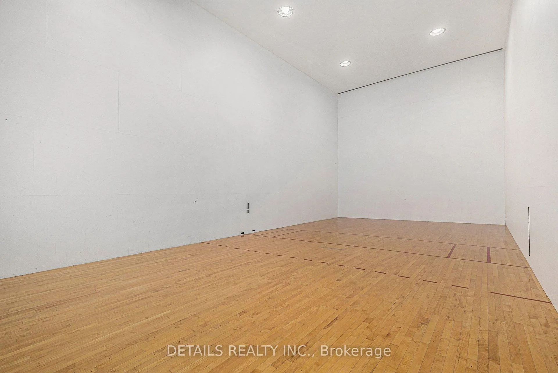 Photo 14 of Unit 103, 260 Brittany Drive, Ottawa, Viscount Alexander Park — HOMEH