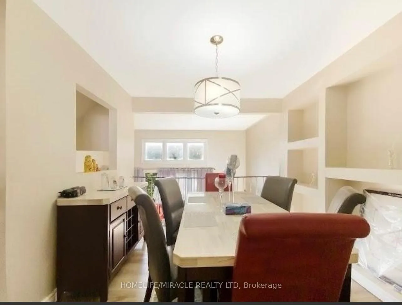 Photo 5 of 23 Mccallum Court, Brampton, Queen Street Corridor — HOMEH