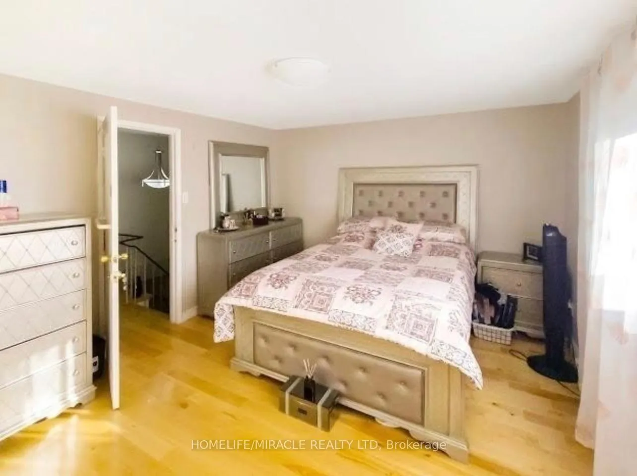 Photo 12 of 23 Mccallum Court, Brampton, Queen Street Corridor — HOMEH