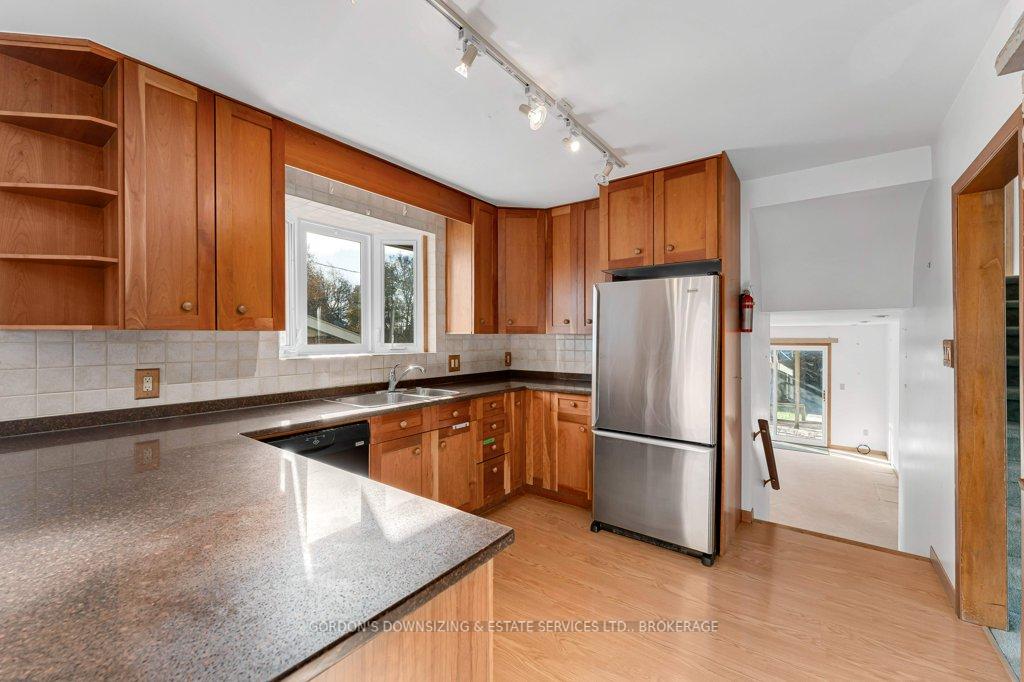 Photo 10 of 6 Metcalfe Avenue, Kingston, Central City West — HOMEH
