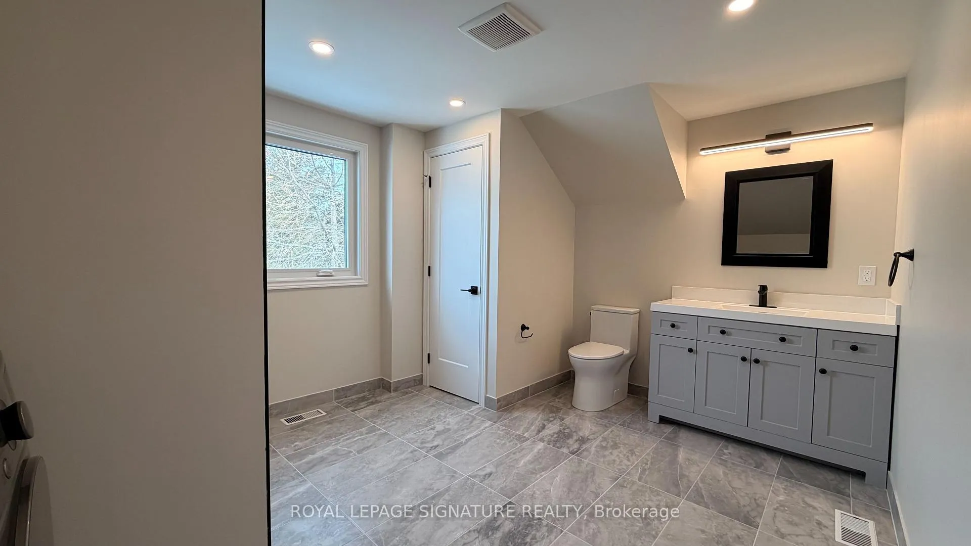 Photo 31 of Unit Main, 119 Wellington Street, Whitby, Lynde Creek — HOMEH