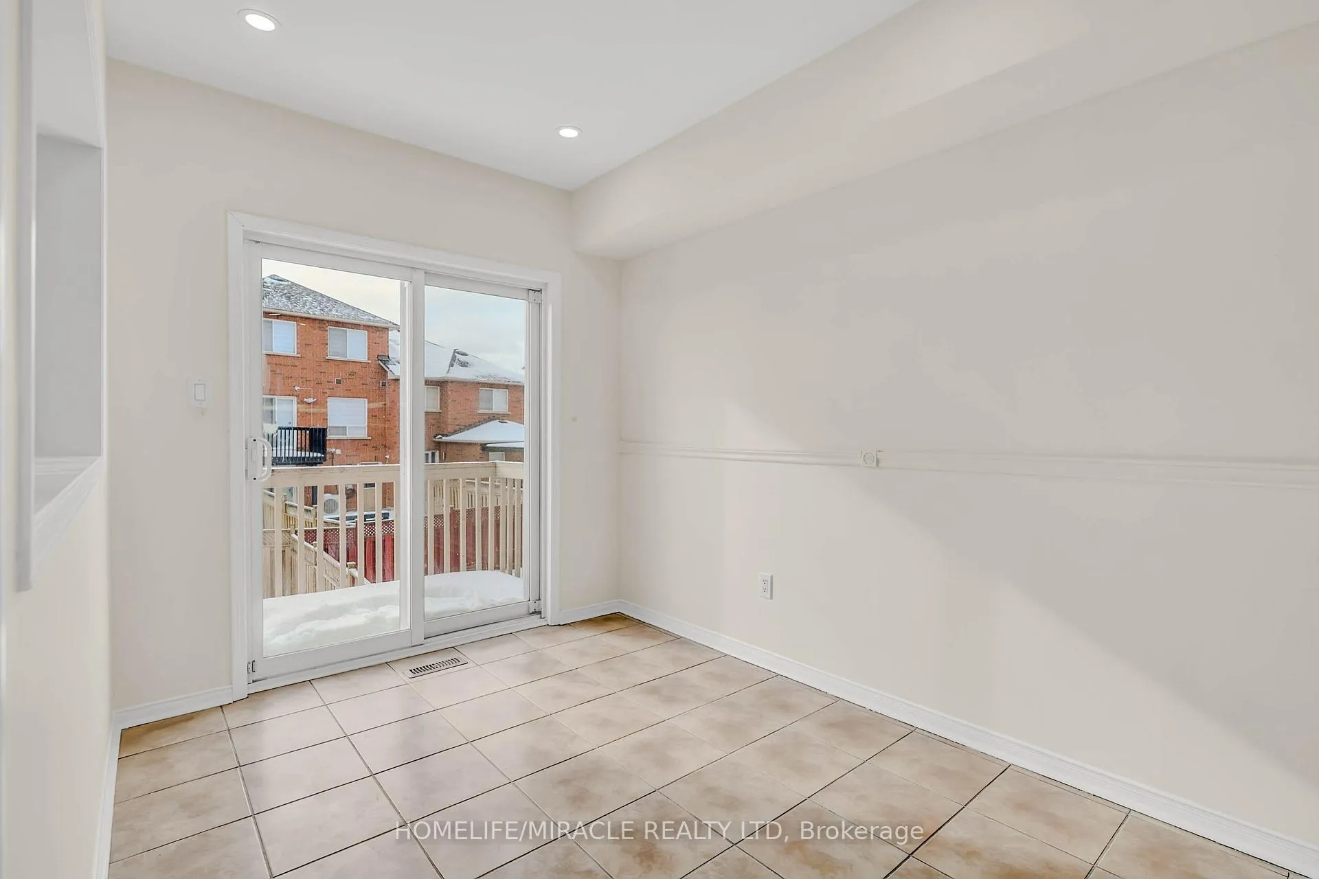 Photo 12 of 17 Pikake Court, Vaughan, Vellore Village — HOMEH