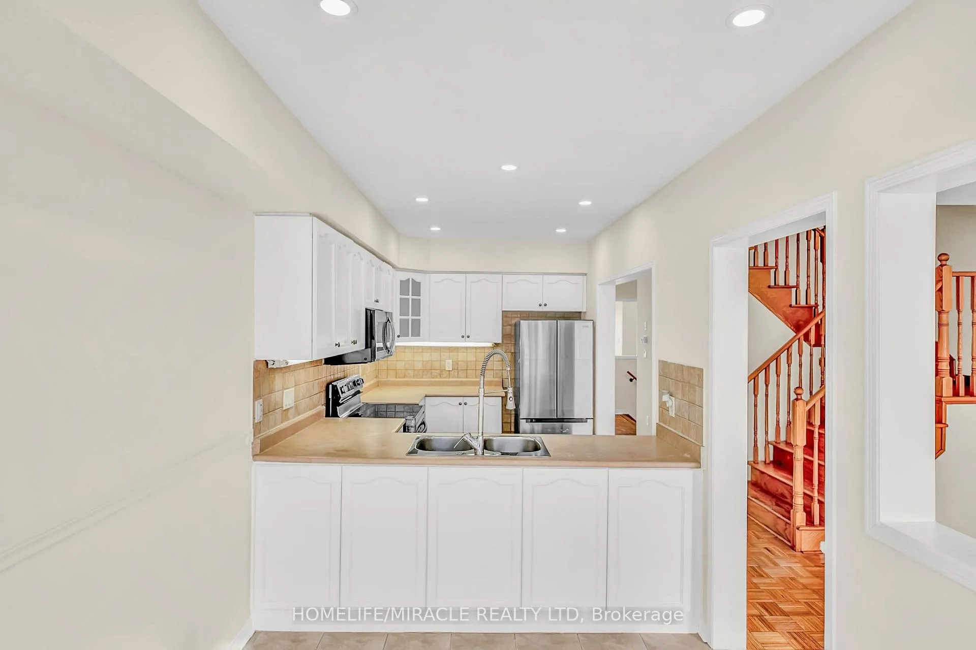 Photo 14 of 17 Pikake Court, Vaughan, Vellore Village — HOMEH