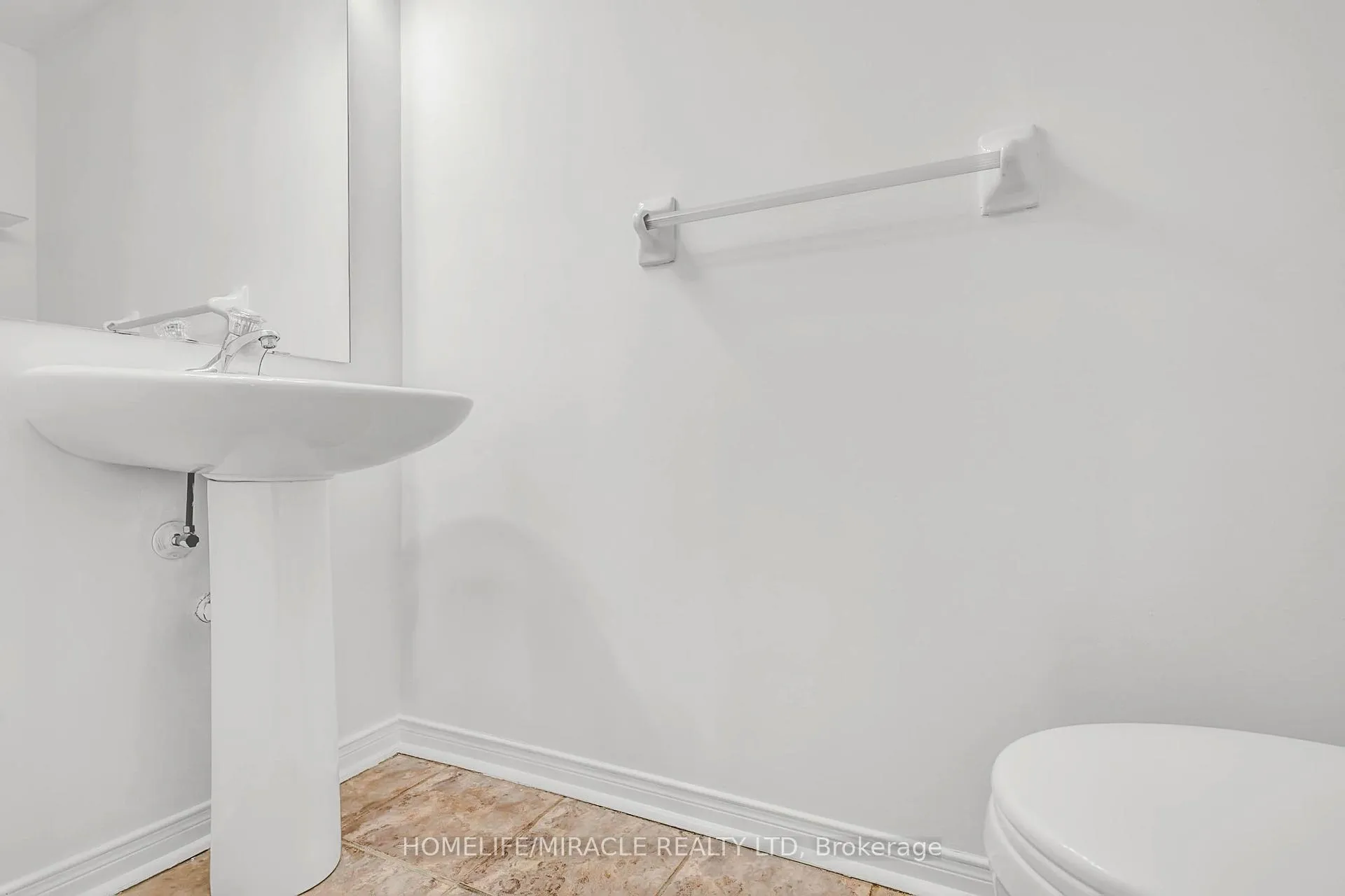 Photo 16 of 17 Pikake Court, Vaughan, Vellore Village — HOMEH